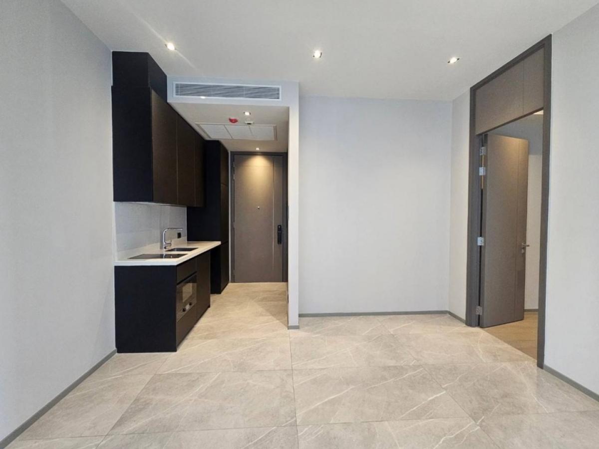 For SaleCondoSukhumvit, Asoke, Thonglor : For sale: HYDE Heritage Thonglor, size 43.52 Sq.m, 1 bed, 1 bath, only 13.5 MB, contact 086-795-9997 (Jimmy)