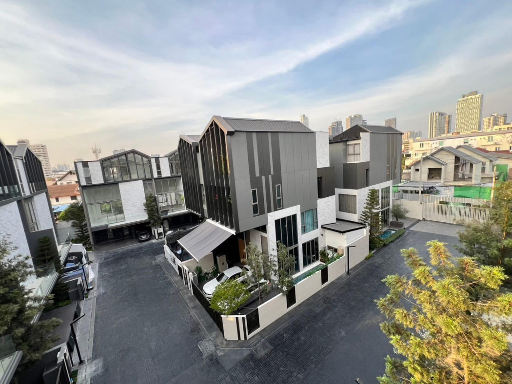 ให้เช่าบ้านอ่อนนุช อุดมสุข : ให้เช่า บ้านใหม่ Modern Luxury Artery ทองหล่อ สุขุมวิท 1 km ถึง BTS อ่อนนุช