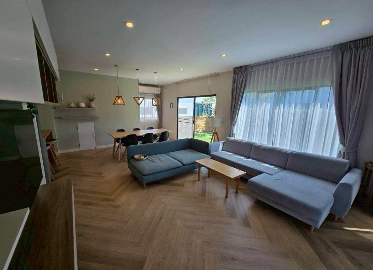 ให้เช่าบ้านพัฒนาการ ศรีนครินทร์ : ให้เช่า บ้านเดี่ยว Burasiri Pattanakarn 4 ห้องนอน Fully Furnished