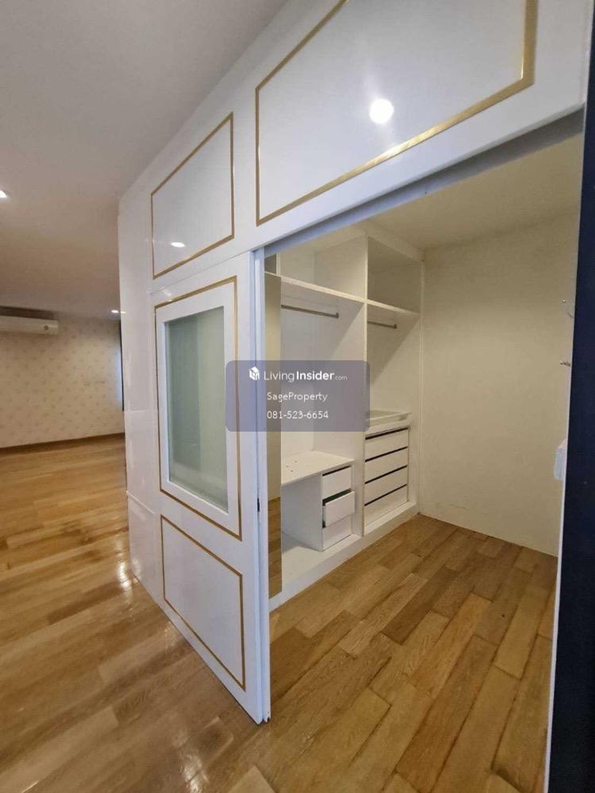 ให้เช่าบ้านปิ่นเกล้า จรัญสนิทวงศ์ : 🔥ใกล้ศิริราชเพียง 5กม🔥Mrtบางขุนนนท์3.7กม🔥ให้เช่า บ้านเดี่ยว 4นอน 4น้ำ🔥ทำเลดี🔥เข้าออกได้หลายทาง 🔥หมู่บ้านสิริจันทร์ ฉิมพลี6/1🔥