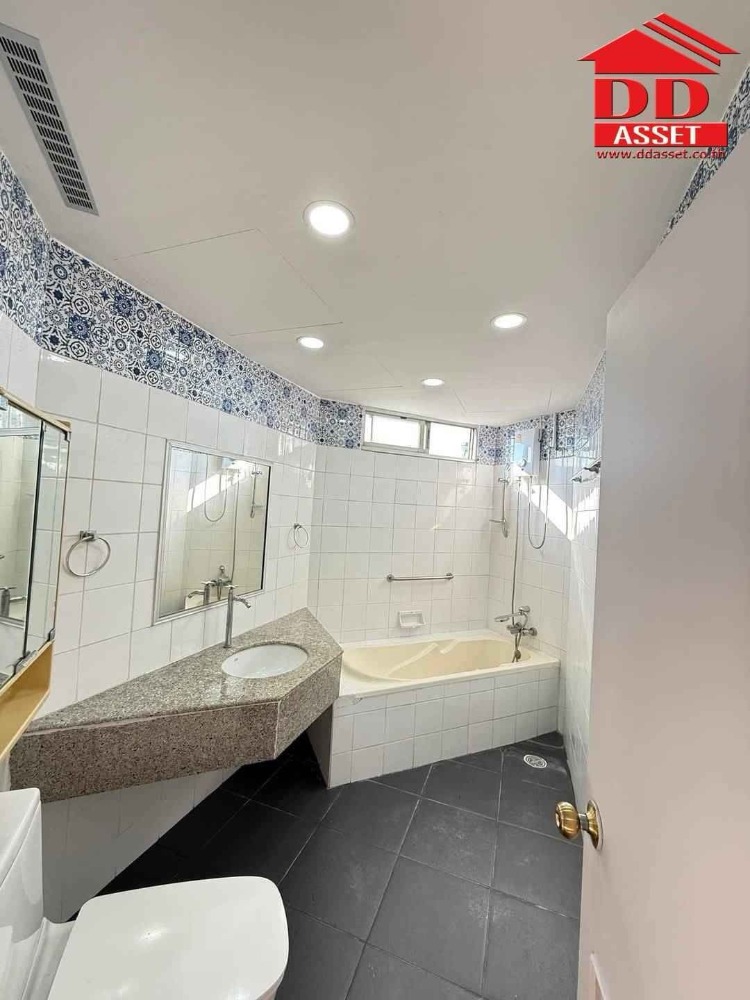 For RentCondoWitthayu, Chidlom, Langsuan, Ploenchit : For Rent Condo for rent, Wittayu Complex, BTS Phloen Chit, Chidlom, Code: C8278