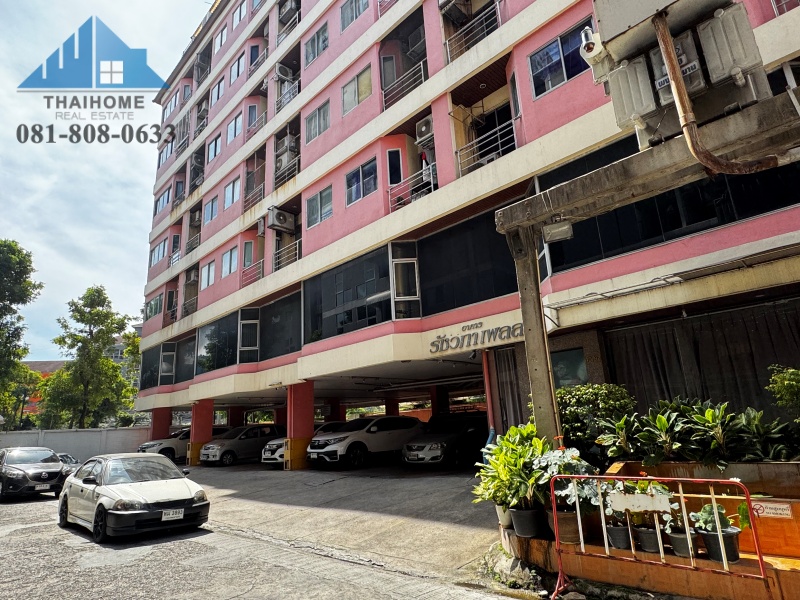 For SaleCondoSapankwai,Jatujak : Cheapest sale in the project, Ratchavipa Place Condo, 34.42 sq m., corner room, 6th floor, ready to move in, Soi Ratchada 48, opposite SCB PARK, city center, this location is the cheapest in this area, 1,100,000 baht.