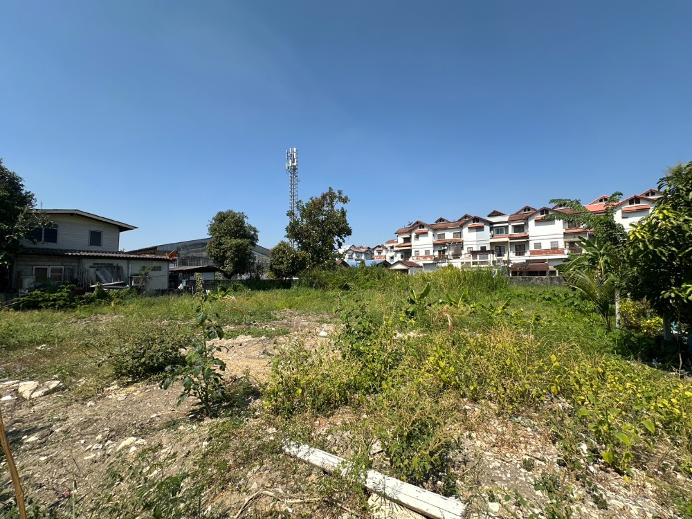 For SaleLandKaset Nawamin,Ladplakao : Land for sale, 200 sq.w., filled in, Soi Mai Lap, Prasertmanukit Road 29, Intersection 2, near Ekkamai-Ram Intra Expressway, Lat Phrao Subdistrict, Lat Phrao District, Bangkok