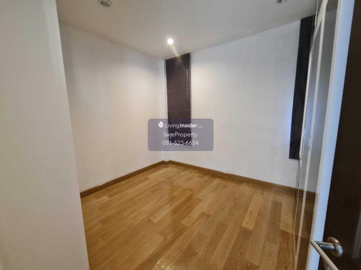 ให้เช่าบ้านปิ่นเกล้า จรัญสนิทวงศ์ : 🔥ใกล้ศิริราชเพียง 5กม🔥Mrtบางขุนนนท์3.7กม🔥ให้เช่า บ้านเดี่ยว 4นอน 4น้ำ🔥ทำเลดี🔥เข้าออกได้หลายทาง 🔥หมู่บ้านสิริจันทร์ ฉิมพลี6/1🔥