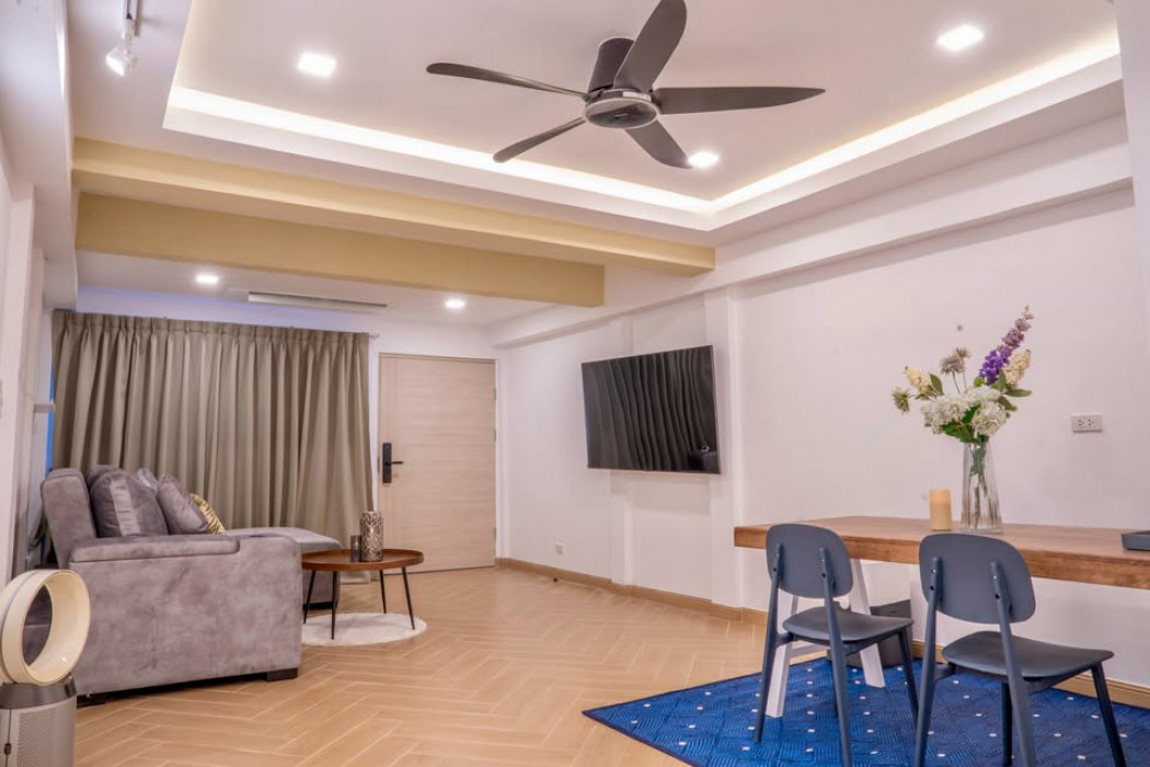 For RentTownhomeSukhumvit, Asoke, Thonglor : Townhouse for rent, Soi Pridi Banomyong 42, Ban Khlong Tan Niwet, 200 sq m, 200 sq wa, fully furnished, ready to move in