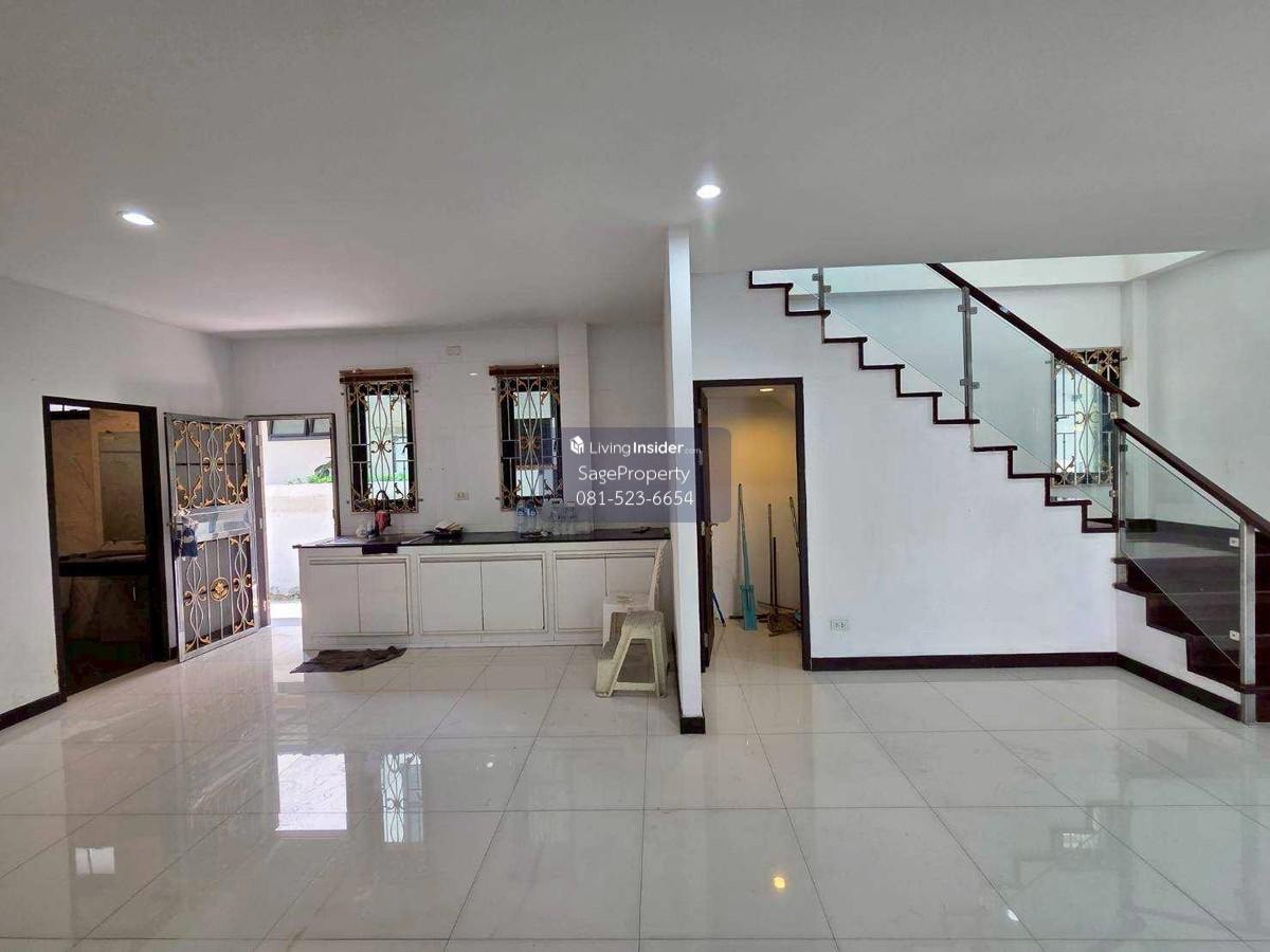 ให้เช่าบ้านปิ่นเกล้า จรัญสนิทวงศ์ : 🔥ใกล้ศิริราชเพียง 5กม🔥Mrtบางขุนนนท์3.7กม🔥ให้เช่า บ้านเดี่ยว 4นอน 4น้ำ🔥ทำเลดี🔥เข้าออกได้หลายทาง 🔥หมู่บ้านสิริจันทร์ ฉิมพลี6/1🔥