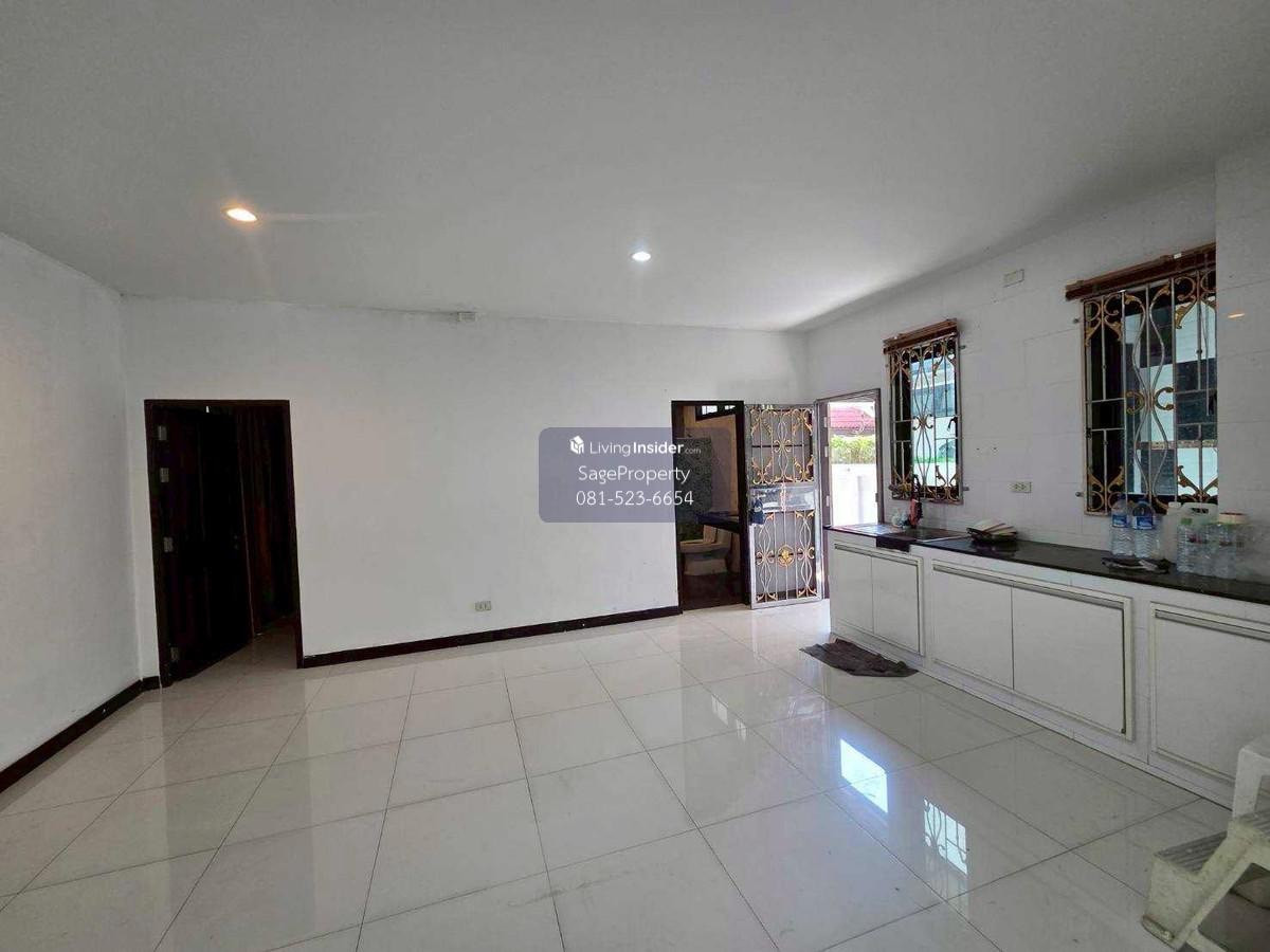 ให้เช่าบ้านปิ่นเกล้า จรัญสนิทวงศ์ : 🔥ใกล้ศิริราชเพียง 5กม🔥Mrtบางขุนนนท์3.7กม🔥ให้เช่า บ้านเดี่ยว 4นอน 4น้ำ🔥ทำเลดี🔥เข้าออกได้หลายทาง 🔥หมู่บ้านสิริจันทร์ ฉิมพลี6/1🔥