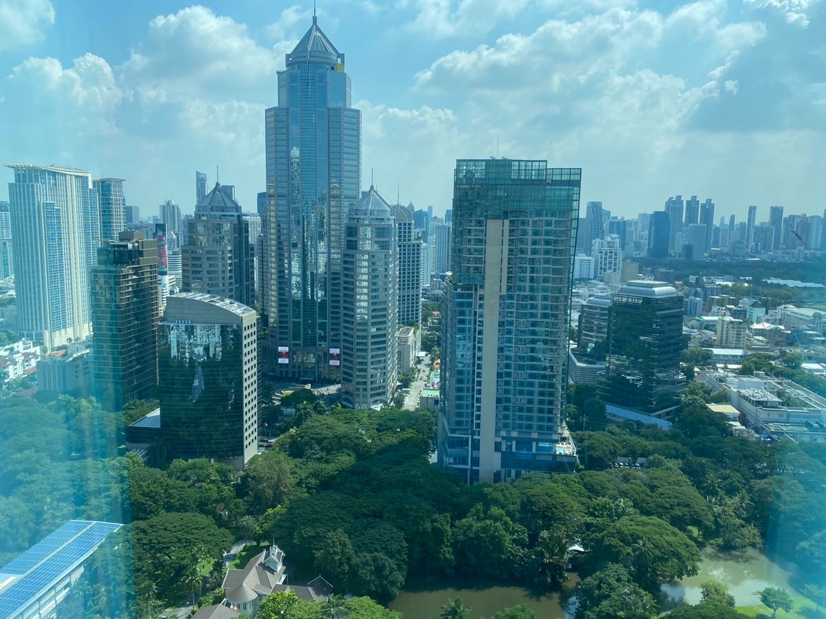 For RentCondoWitthayu, Chidlom, Langsuan, Ploenchit : Rare Unit! Luxury 3BR at Sindhorn Residence is worth for living and investing as this is one of the most wanted place and area in BKK