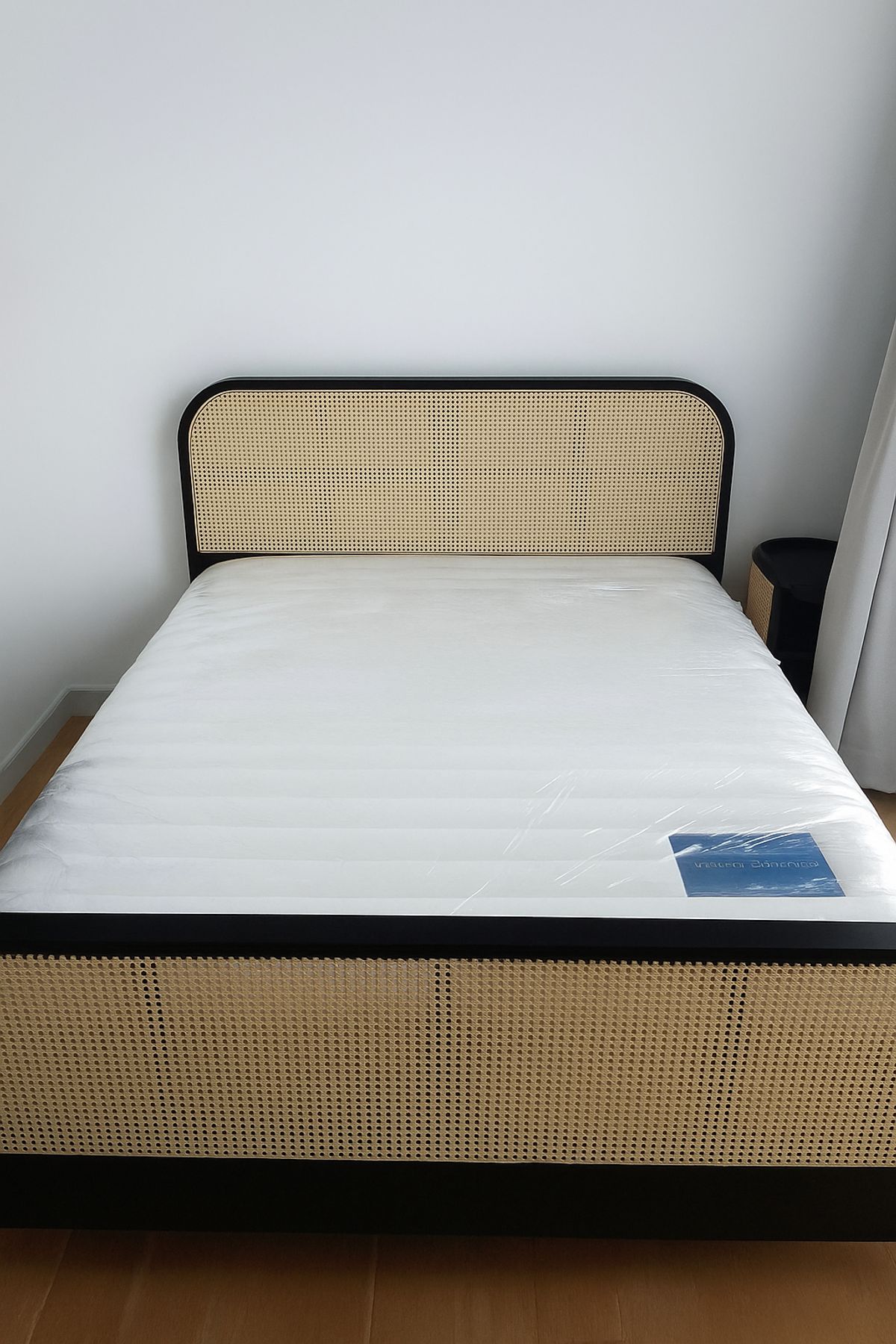 For RentCondoWitthayu, Chidlom, Langsuan, Ploenchit : Rare Unit! Luxury 3BR at Sindhorn Residence is worth for living and investing as this is one of the most wanted place and area in BKK