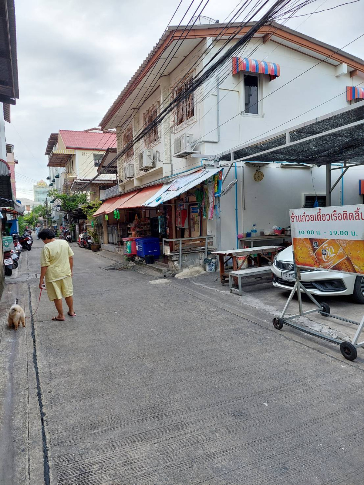 ขายด่วนบ้าน 2 ชั้น พร้อมที่ดิน เนื้อที่ 60 ตร.ว.ซ.นนทรี 14 พระราม 3 Loading...