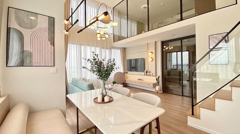 For SaleCondoRama9, Petchburi, RCA : Landmark @ MRTA Station (Siamese Rama 9) : Condo for sale : Duplex Type 3 bedrooms, fully furnished, beautiful view, corner room