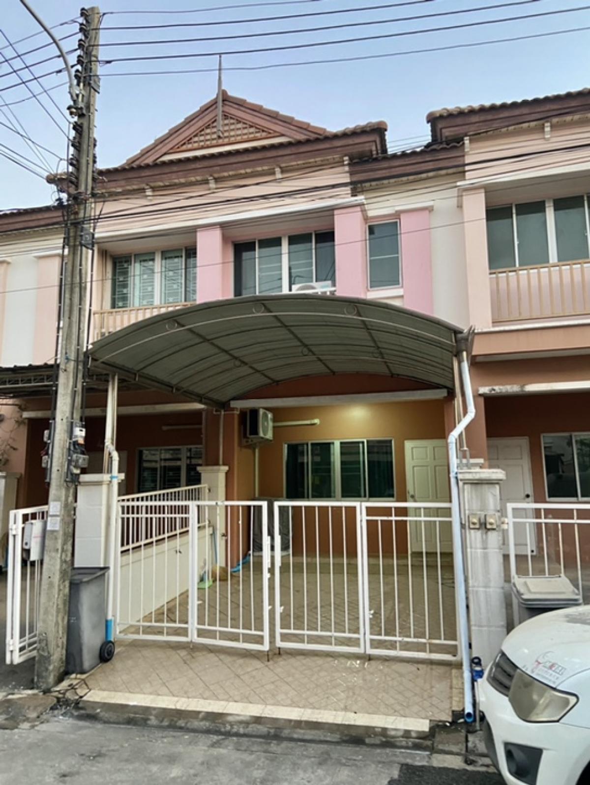 ให้เช่าทาวน์โฮมปทุมธานี รังสิต ธรรมศาสตร์ : ให้เช่าทาวเฮ้าสเดอะนอร์ทเทิร์นโนวา ซอยคลองหลวง10