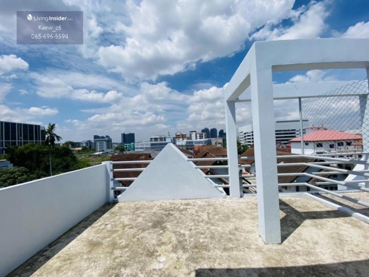 ขายทาวน์โฮมบางนา แบริ่ง ลาซาล : ลาซาลเพลส ทาวน์โฮม 3 ชั้น พร้อมดาดฟ้า ลาซาล 24✨ ทำเลทอง เชื่อมต่อชีวิตเมือง ใกล้ BTS แบริ่ง