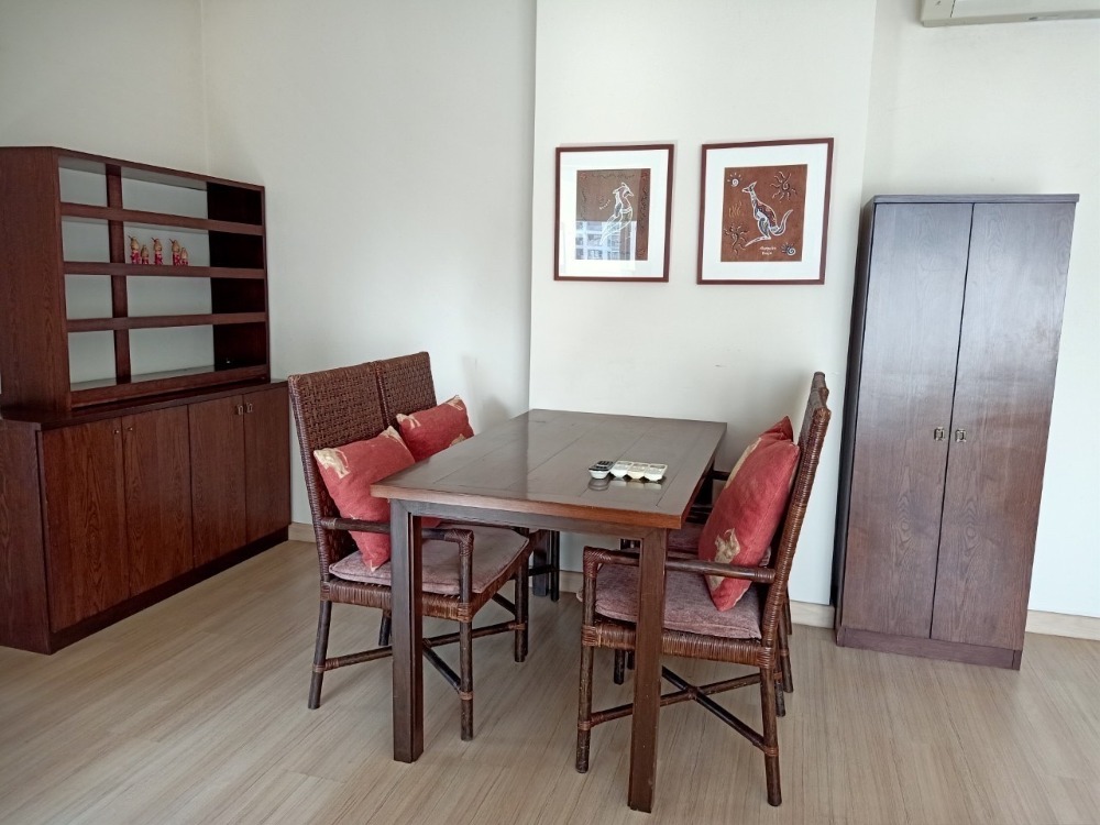 ให้เช่าคอนโดสาทร นราธิวาส : For rent Life @Sathorn Condo Fully furnished (S15-5268)