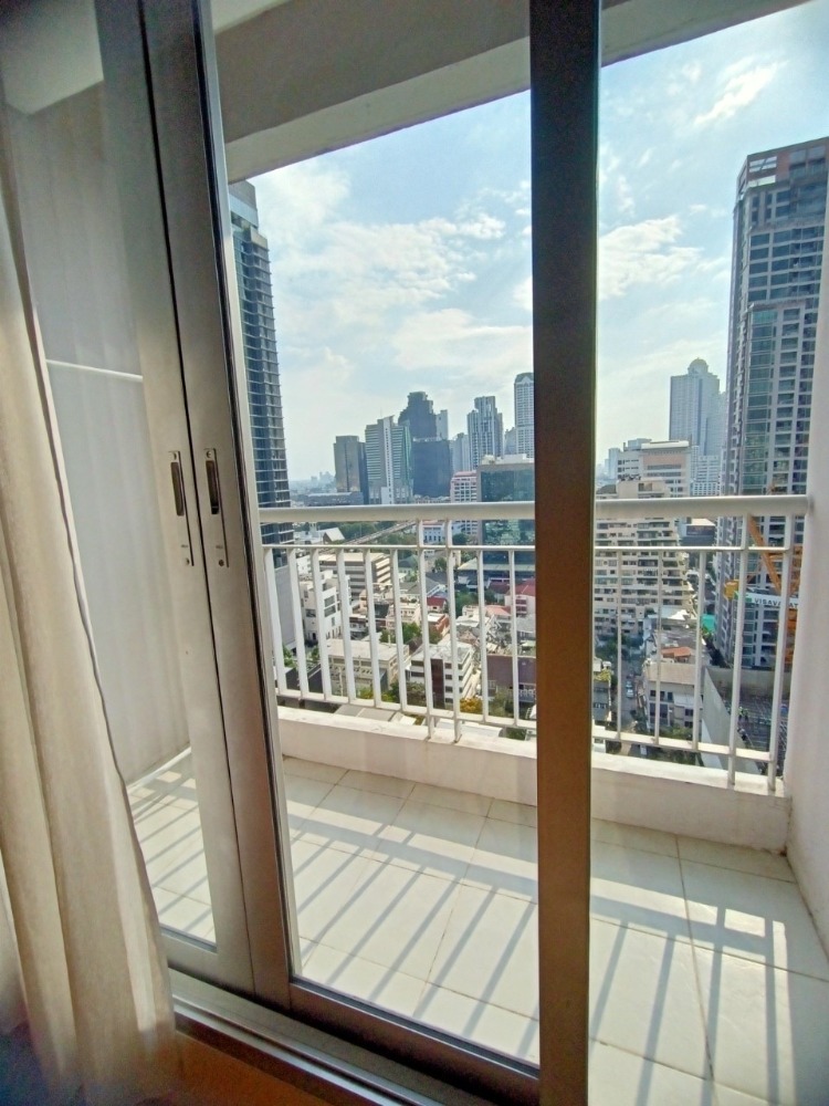 ให้เช่าคอนโดสาทร นราธิวาส : For rent Life @Sathorn Condo Fully furnished (S15-5268)