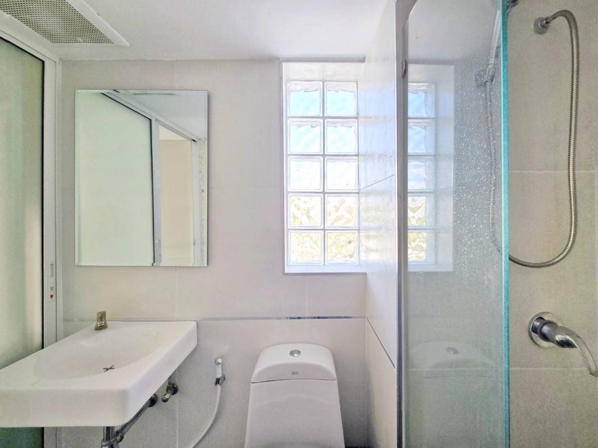 ขายคอนโดลาดพร้าว101 แฮปปี้แลนด์ : ห้องนี้..สวยคลีนม๊ากกกกก🥰🥰🥰“ห้องมุม วิวโล่ง ฟีลคาเฟ่🪴 ใกล้เดอะมอลล์บางกะปิ เดินไปรถไฟฟ้าก็ได้!” ✅️ ต้องนี่เลย! ลุมพินี เซ็นเตอร์ ลาดพร้าว 111✨️✨️