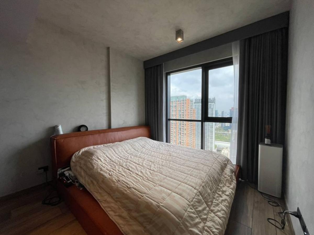 For SaleCondoSukhumvit, Asoke, Thonglor : Luxury Duplex Penthouse in Asoke CBD, 3-Bedroom Spacious Unit at The Lofts Asoke, Prime Central Bangkok Location
