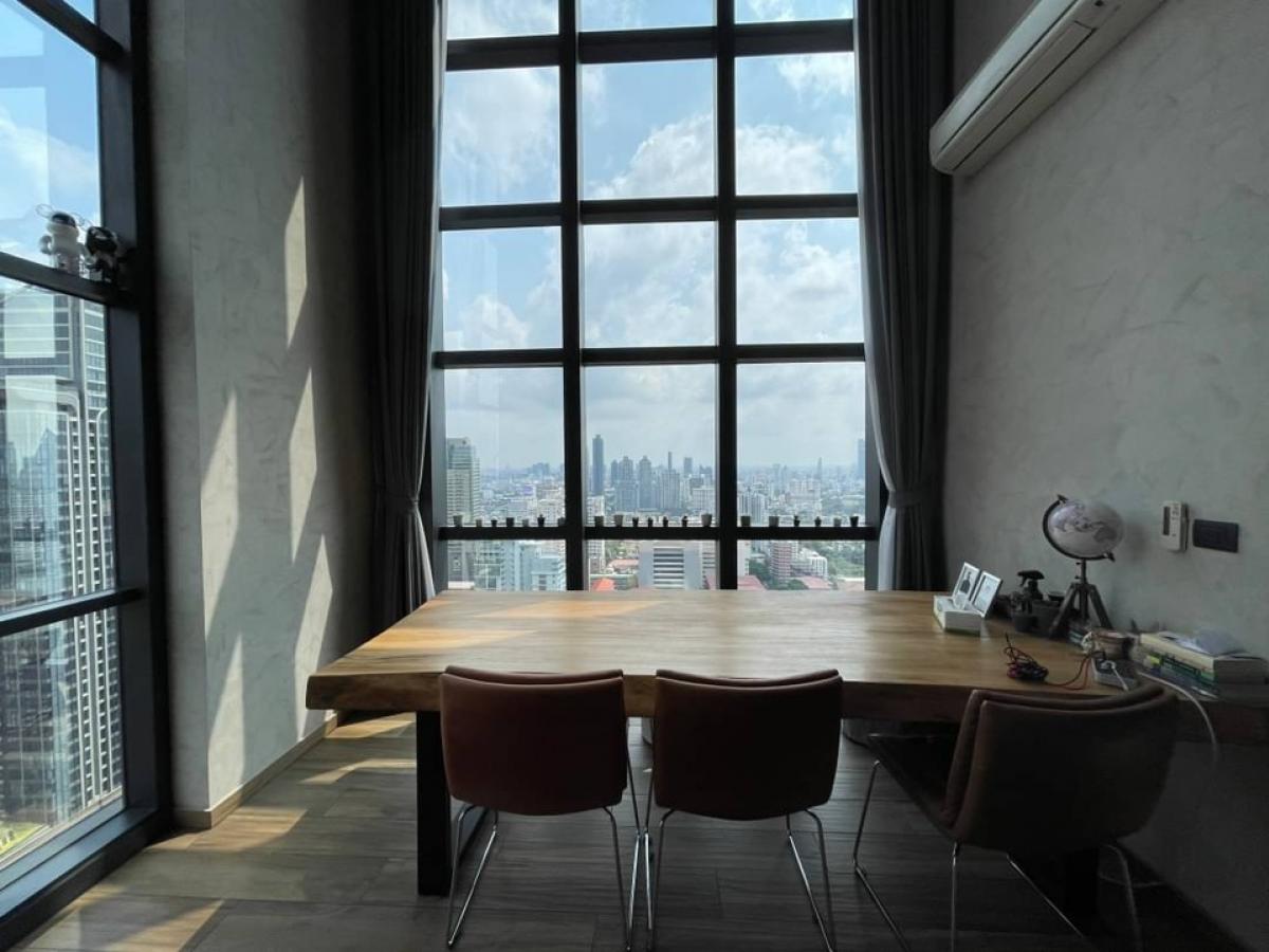 For SaleCondoSukhumvit, Asoke, Thonglor : Luxury Duplex Penthouse in Asoke CBD, 3-Bedroom Spacious Unit at The Lofts Asoke, Prime Central Bangkok Location
