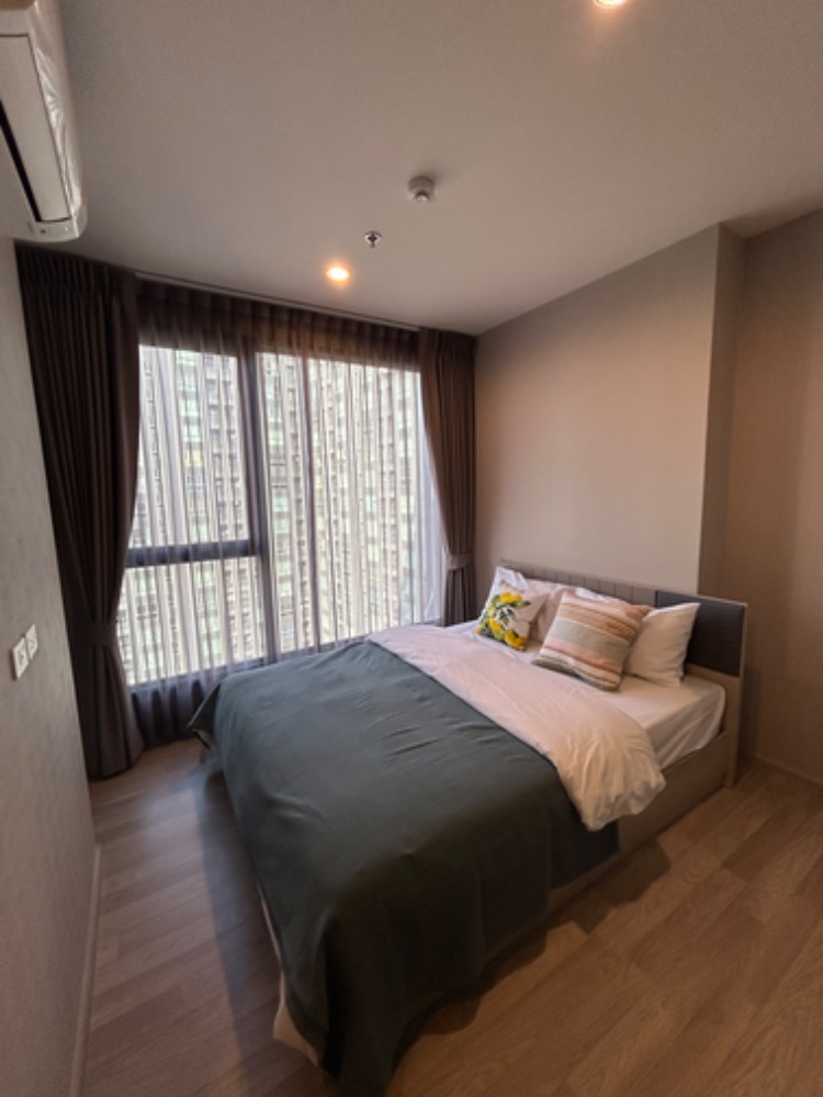 ให้เช่าคอนโดบางนา แบริ่ง ลาซาล : Ready to move in Brand New Fully Furnished One Bedroom near Bang Na BTS