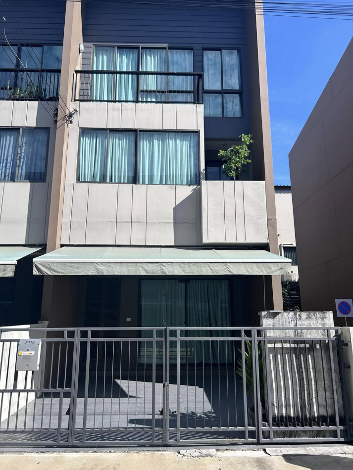 ให้เช่าทาวน์โฮมเสรีไทย-นิด้า : ให้เช่า ทาวน์โฮม 3ชั้น(ห้องริม) บ้านกลางเมือง ลาดพร้าว - เสรีไทย 152 ตรม 18.5 ตรว