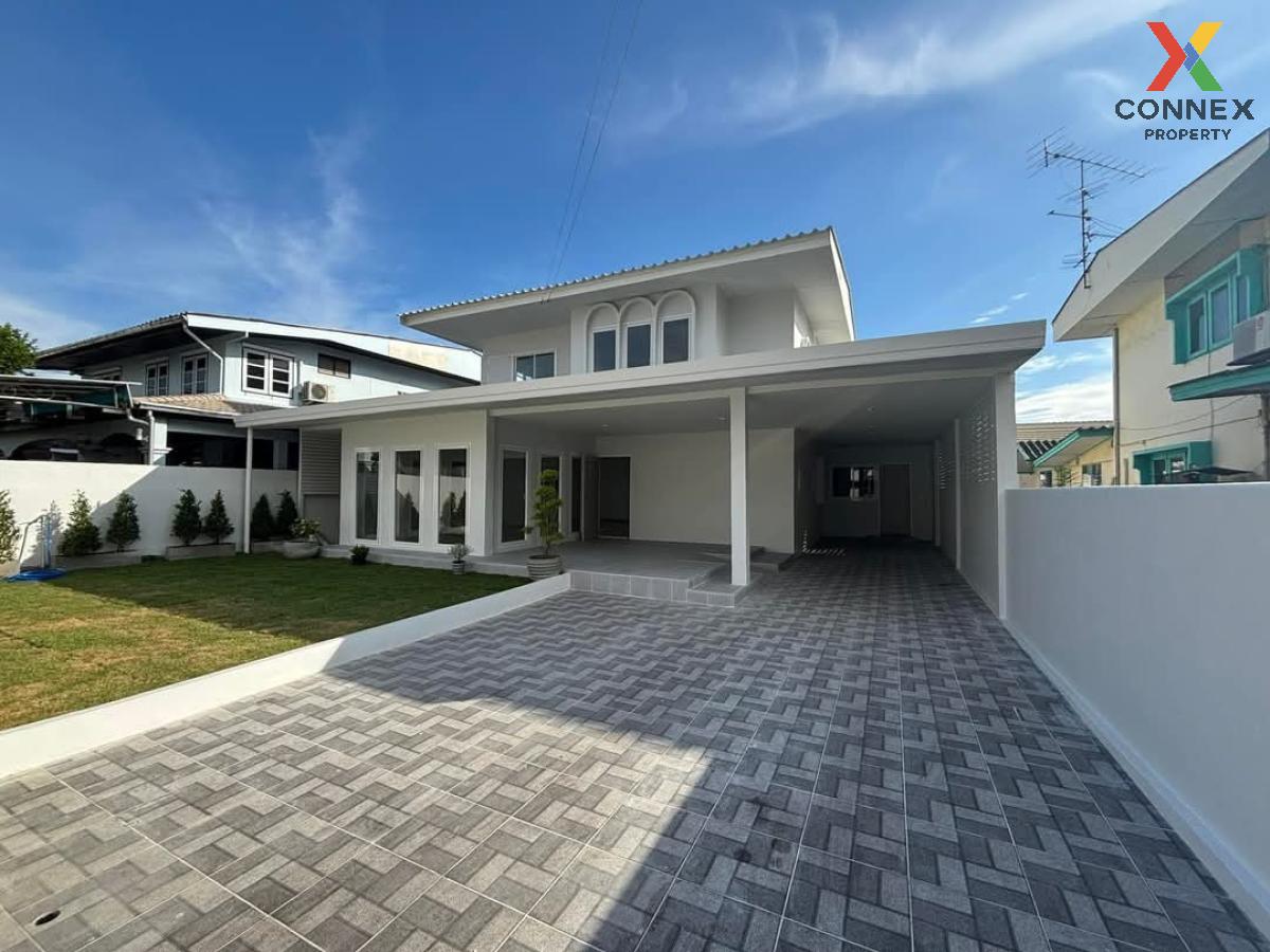 For SaleHouseKaset Nawamin,Ladplakao : For Sale House , Senaniwet 1 , nice view , newly renovated , Chorakhe Bua , Lat Phrao , Bangkok , CX-113701