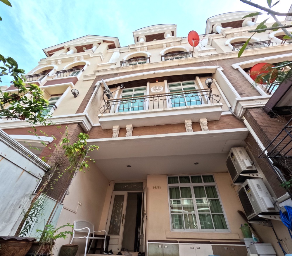 ขายทาวน์โฮมพระราม 3 สาธุประดิษฐ์ : 🏡 ขายทาวน์โฮม หมู่บ้านอรุณพัฒน์ พระราม 3 – สาธุประดิษฐ์ 26.5 ตร.ว. บ้านสวย พร้อมอยู่ ใจกลางเมือง