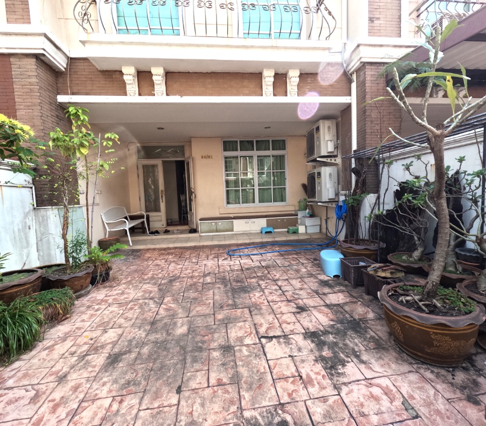 ขายทาวน์โฮมพระราม 3 สาธุประดิษฐ์ : 🏡 ขายทาวน์โฮม หมู่บ้านอรุณพัฒน์ พระราม 3 – สาธุประดิษฐ์ 26.5 ตร.ว. บ้านสวย พร้อมอยู่ ใจกลางเมือง