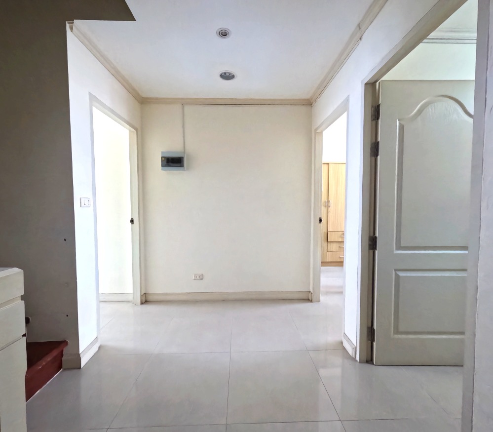 ขายทาวน์โฮมพระราม 3 สาธุประดิษฐ์ : 🏡 ขายทาวน์โฮม หมู่บ้านอรุณพัฒน์ พระราม 3 – สาธุประดิษฐ์ 26.5 ตร.ว. บ้านสวย พร้อมอยู่ ใจกลางเมือง