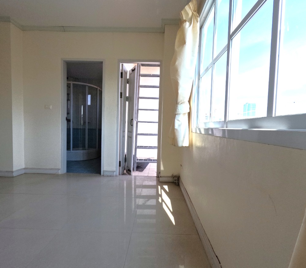 ขายทาวน์โฮมพระราม 3 สาธุประดิษฐ์ : 🏡 ขายทาวน์โฮม หมู่บ้านอรุณพัฒน์ พระราม 3 – สาธุประดิษฐ์ 26.5 ตร.ว. บ้านสวย พร้อมอยู่ ใจกลางเมือง