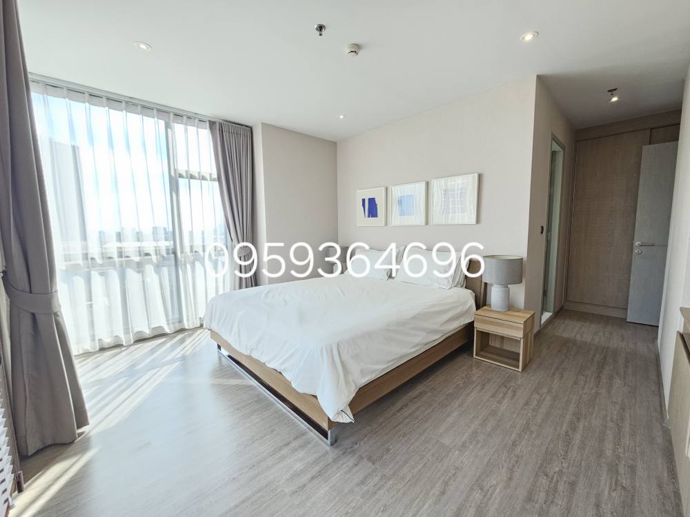 For RentCondoSukhumvit, Asoke, Thonglor : 2 Beds with modern decoration only few steps from BTS Ekkamai