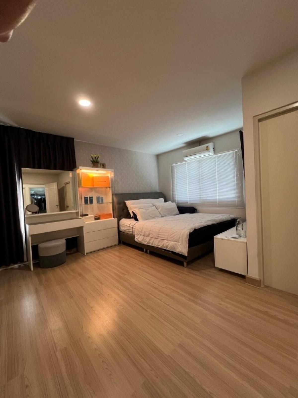 ขายบ้านพัทยา บางแสน ชลบุรี สัตหีบ : Life in the garden