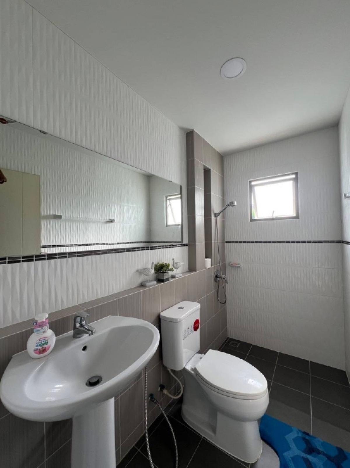 ขายบ้านพัทยา บางแสน ชลบุรี สัตหีบ : Life in the garden