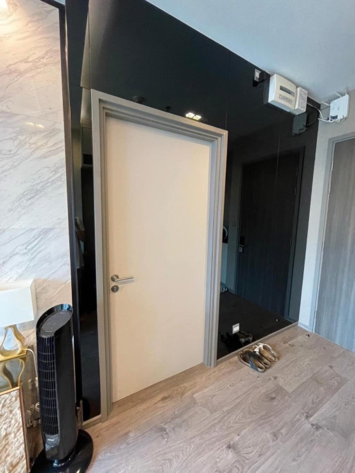 ขายคอนโดลาดพร้าว เซ็นทรัลลาดพร้าว : ขายคอนโด Whizdom Avenue ขนาด 34.76 Sq.m 1 bed 1 bath  เพียง 5.5 MB เท่านั้น !! ติดต่อ 086-795-9997 จิมมี่