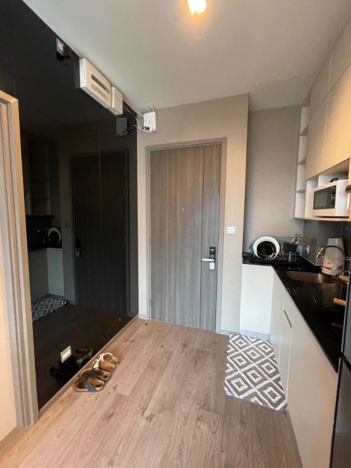 ขายคอนโดลาดพร้าว เซ็นทรัลลาดพร้าว : ขายคอนโด Whizdom Avenue ขนาด 34.76 Sq.m 1 bed 1 bath  เพียง 5.5 MB เท่านั้น !! ติดต่อ 086-795-9997 จิมมี่