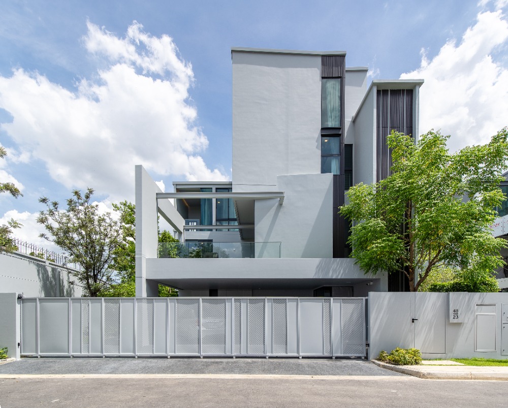 ให้เช่าบ้านพัฒนาการ ศรีนครินทร์ : 🏡 ยินดีต้อนรับสู่ชุมชนที่อบอุ่น ใน Vive กรุงเทพกรีฑา 🌟 ที่ที่คุณจะรู้สึกเหมือนอยู่บ้านที่แท้จริง 🌼