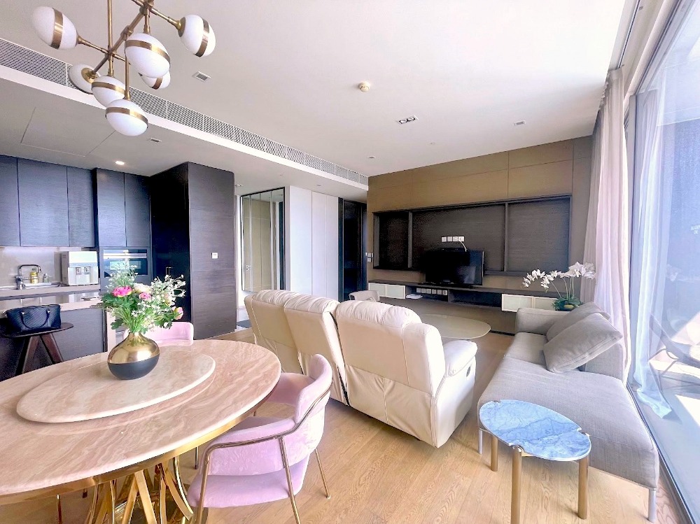 ให้เช่าคอนโดสีลม ศาลาแดง บางรัก : Saladaeng One (For rent) 2 Bed 2 Bath Area 110 Sqm. Rental 130,000 per month. Available Now #CODE0440