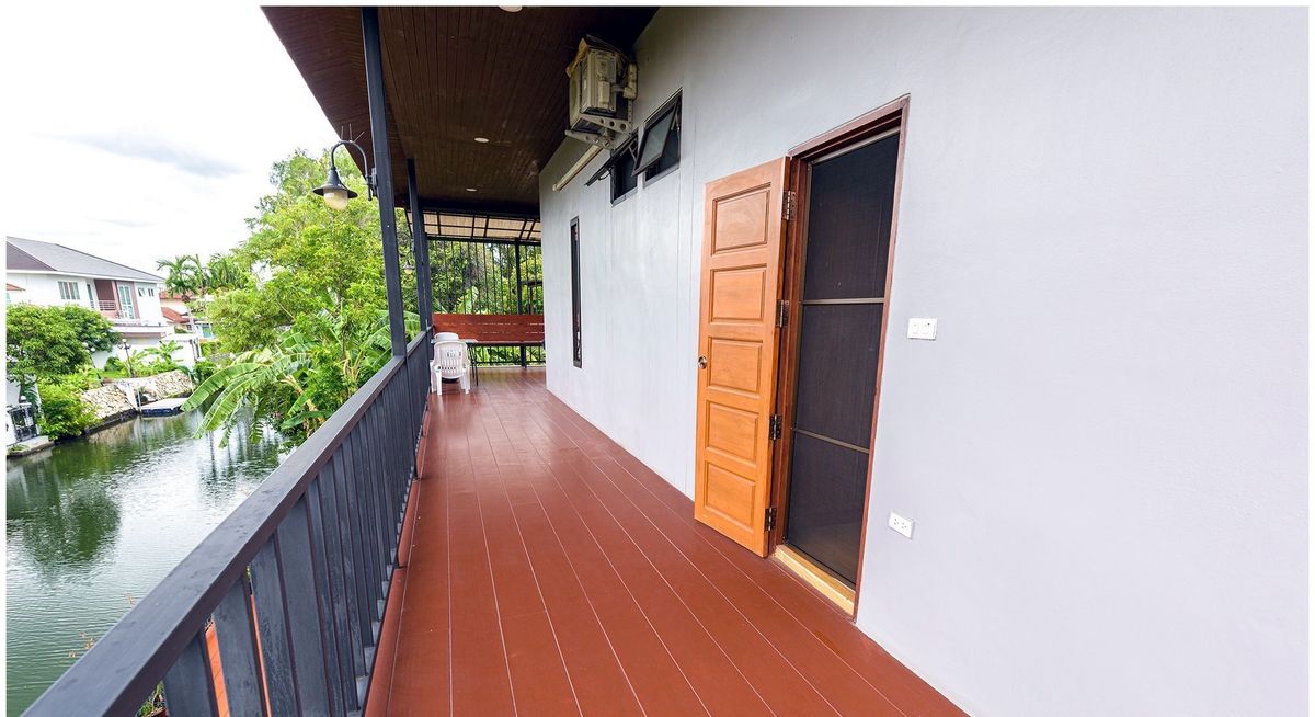 ขายบ้านปทุมธานี รังสิต ธรรมศาสตร์ : 📢👇 บ้านปรัปปรุง ตกแต่งใหม่ ทั้งหลัง อยู่ริมน้ำ บรรยากาศเงียบ สงบ ท่ามกลางธรรมชาติ ใกล้ ม.รังสิต, สนามกอล์ฟวิสต้า, Future Parkรังสิต, HomePro, Gowholesale 
