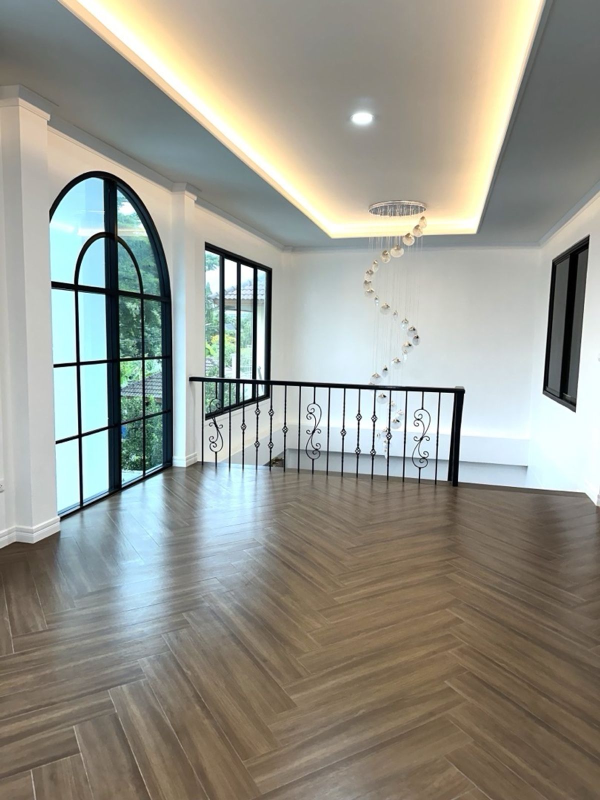 ขายบ้านปทุมธานี รังสิต ธรรมศาสตร์ : 📢👇 บ้านปรัปปรุง ตกแต่งใหม่ ทั้งหลัง อยู่ริมน้ำ บรรยากาศเงียบ สงบ ท่ามกลางธรรมชาติ ใกล้ ม.รังสิต, สนามกอล์ฟวิสต้า, Future Parkรังสิต, HomePro, Gowholesale 
