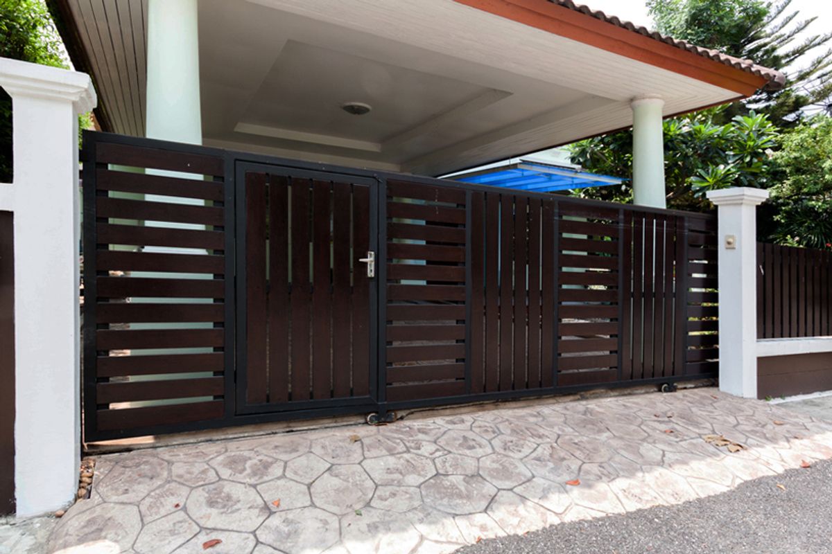 ให้เช่าทาวน์โฮมมีนบุรี-ร่มเกล้า : ให้เช่าบ้านเดี่ยว 2 ชั้น รามคำแหง 164 (เจ้าของปล่อยเอง)