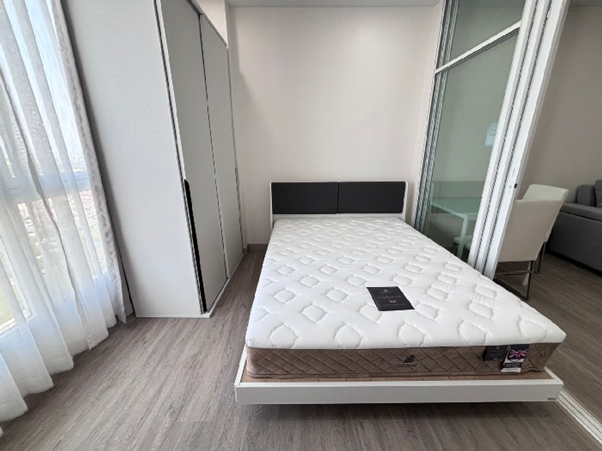 For RentCondoBang kae, Phetkasem : 🎉Available room for rent, Supalai Loft Condo, Phasi Charoen Station.  New project Next to Phetkasem Road Near Seacon Bang Khae, convenient travel // 087-556-4977 Aon ☎️