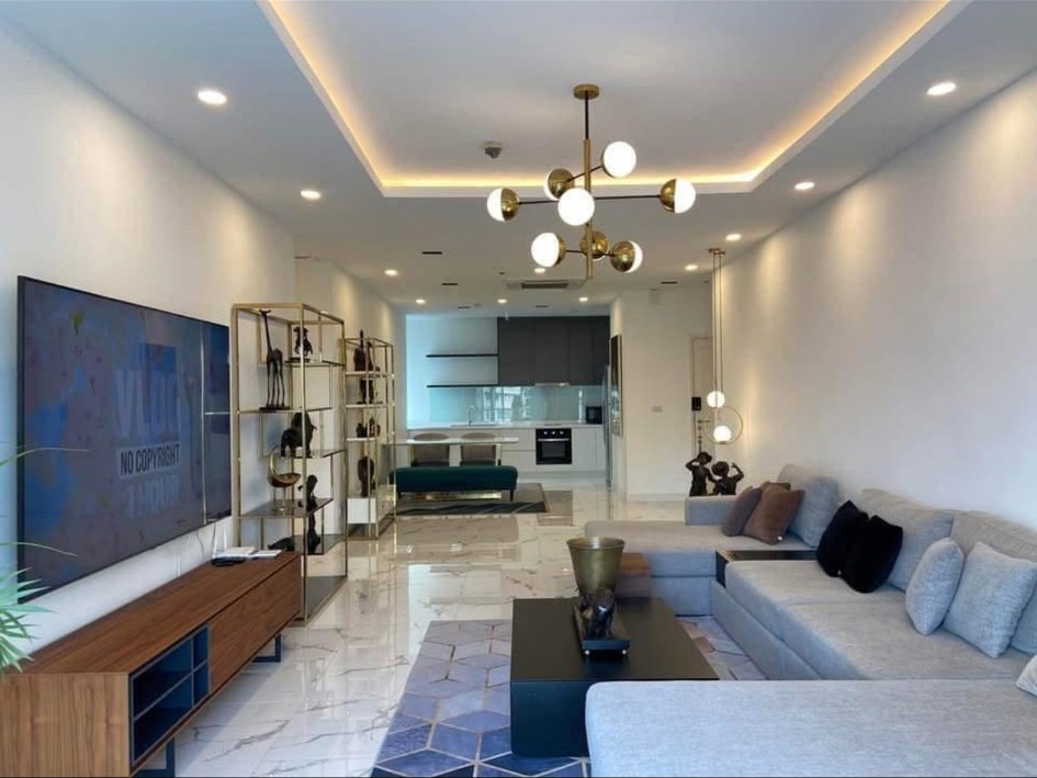 For SaleCondoSukhumvit, Asoke, Thonglor : ❖ Prime Location ❖ 05+ floor | 137.09 sqm | 2 bedrooms, 2 Bathrooms | Close to BTS Thonglor and Ekamai, 4 minutes away.