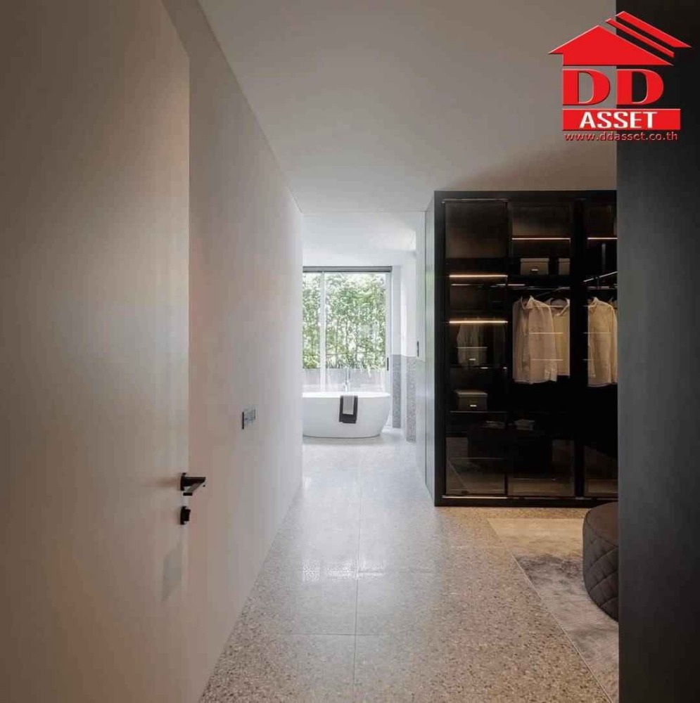 For RentHouseBangna, Bearing, Lasalle : For rent: Luxury house with elevator, can be used as a home office, next to Mega Bangna, code: H8152