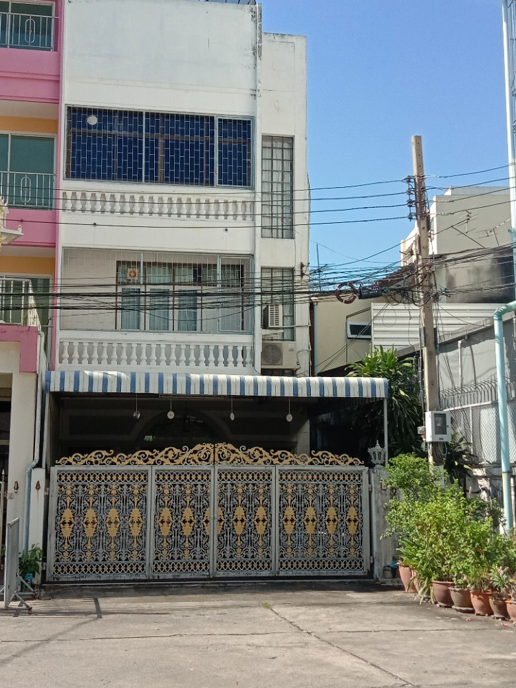 For RentTownhomeSathorn, Narathiwat : Townhouse for rent, 3 and a half floors, good location, opposite Asiatique