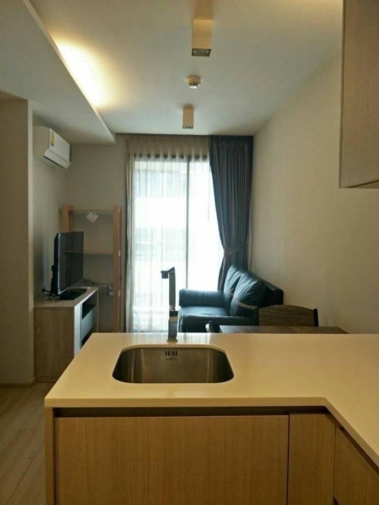 For SaleCondoRatchathewi,Phayathai : Maestro 12 Ratchathewi【𝐒𝐄𝐋𝐋 & 𝐑𝐄𝐍𝐓】🔥Modern living in a spacious area, fully furnished with premium amenities🔥 Contact Line ID: @hacondo