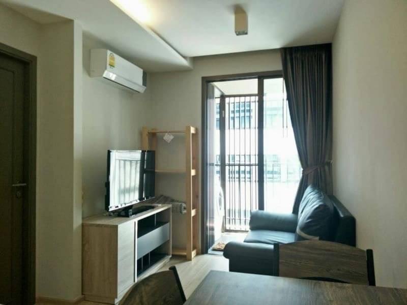 For SaleCondoRatchathewi,Phayathai : Maestro 12 Ratchathewi【𝐒𝐄𝐋𝐋 & 𝐑𝐄𝐍𝐓】🔥Modern living in a spacious area, fully furnished with premium amenities🔥 Contact Line ID: @hacondo