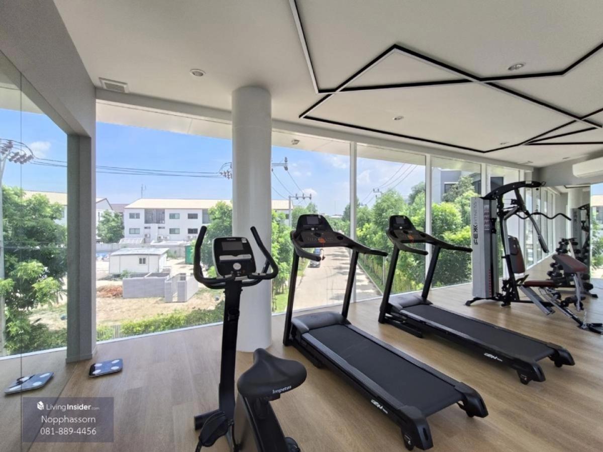 ให้เช่าเกษตร นวมินทร์ ลาดปลาเค้า : เช่าบ้านเดี่ยว ถนนรามอินทรา-เอกมัย เลียบทางด่วนรามอินทรา โครงการเนอวานา แอบโซลูท Nirvana Absolute บ้านหัวมุม ขนาดใหญ่