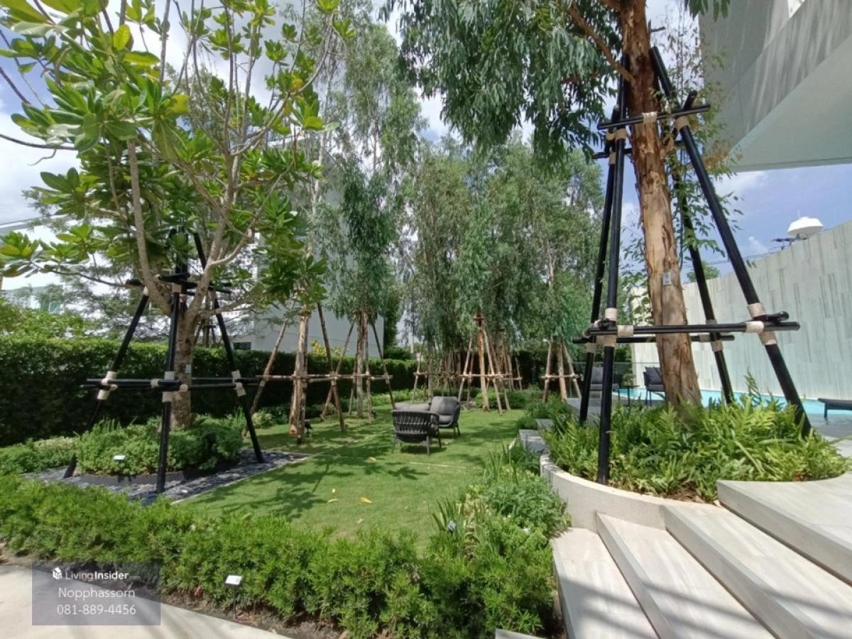 ให้เช่าเกษตร นวมินทร์ ลาดปลาเค้า : เช่าบ้านเดี่ยว ถนนรามอินทรา-เอกมัย เลียบทางด่วนรามอินทรา โครงการเนอวานา แอบโซลูท Nirvana Absolute บ้านหัวมุม ขนาดใหญ่