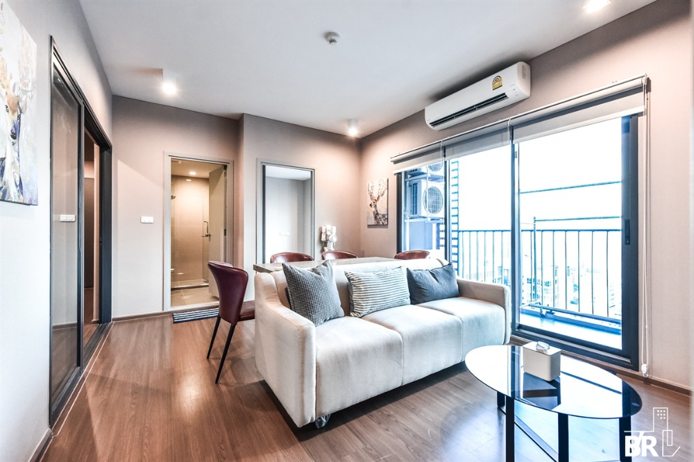 For SaleCondoSapankwai,Jatujak : Urgent sale, very beautiful room, Ideo Phahol Chatujak 2B2B 69.37 sqm. only 8.82 MB!!
