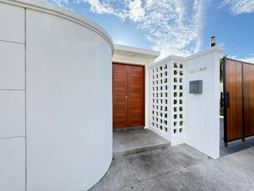 For SaleHousePhuket : For sale, pool villa, Rawai Beach area, only 5 minutes to the beach, free! Transfer fee until 31 March 2025