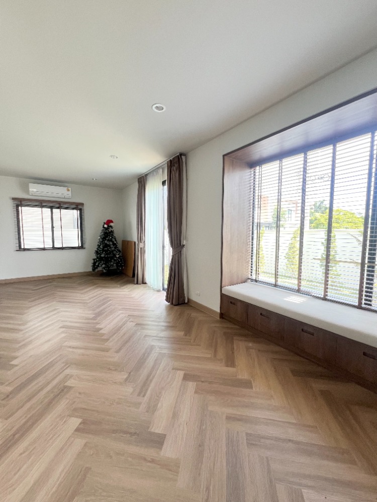 ขายบ้านบางนา แบริ่ง ลาซาล : ขาย บ้านเดี่ยว COMO Bianca (โคโม่ เบียงก้า) บางนา 50 ตร.วา 3 ห้องนอน 3 ห้องน้ำ หลังมุม สภาพใหม่มาก ใกล้เมกะบางนา